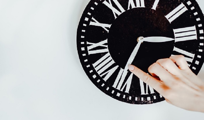 В Госдуме предложили перевести россиян на шестичасовой рабочий день В Госдуме предложили перевести россиян на шестичасовой рабочий день