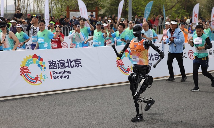 Железному марафонцу требуется новая обувь - фото