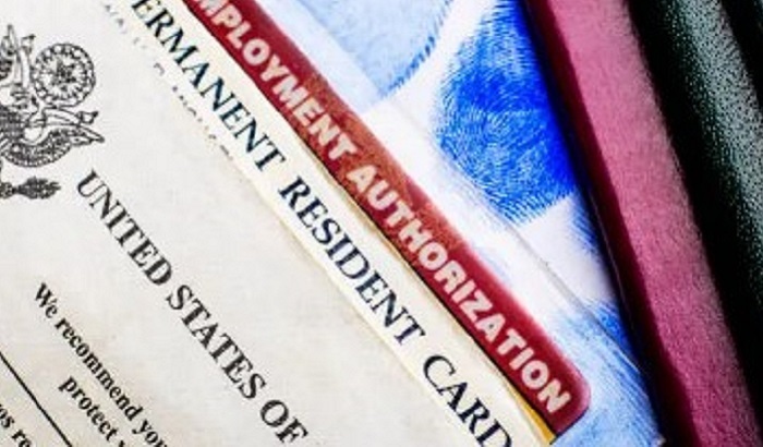 За десятилетие число желающих получить грин-карту США выросло в два раза - фото
