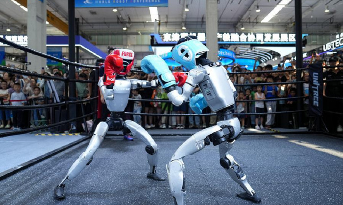 Китайские человекоподобные роботы выходят на мировую арену - фото