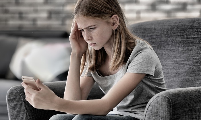 Ученый заявил о снижении когнитивных способностей у поколения Z - фото