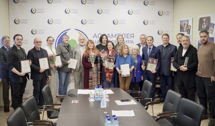 Призы кинофестиваля «Победили вместе» и Академии документального кино Китая вручили в Ассамблее Народов Мира - фото