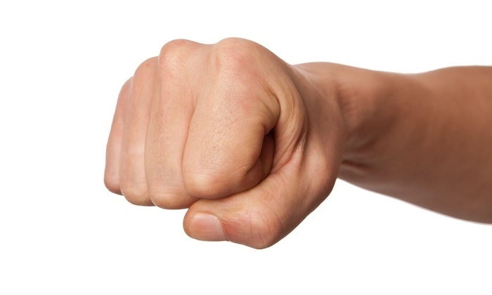 Пациент с инфарктом напал на медиков в Нижегородской области - фото