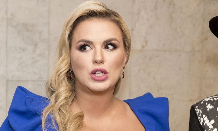Анна Семенович раздула скандал