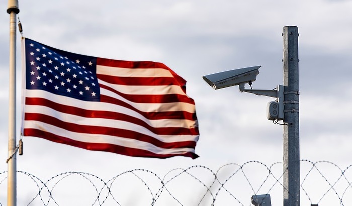 Профессор из Норвегии сравнил западных политиков с четырехлетним ребенком - фото