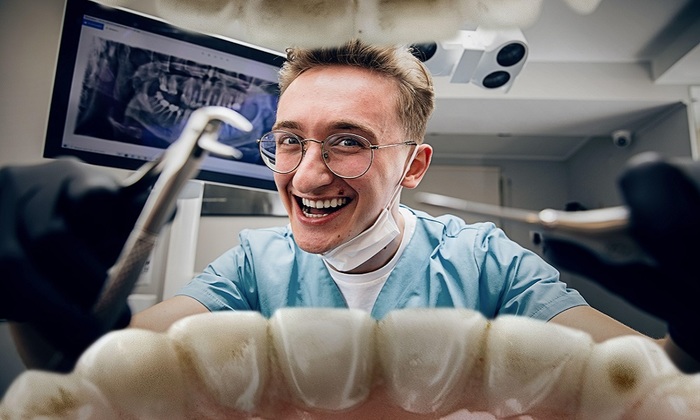 В Москве почти 80 процентов стоматологий работают нелегально - фото