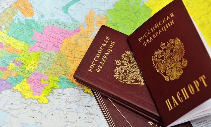 Дерзких мигрантов лишают гражданства РФ - фото