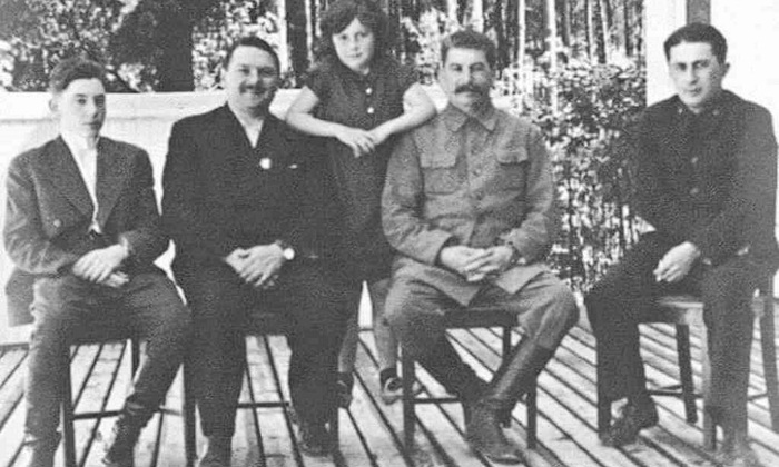 Сын Сталина стал итальянским партизаном? - фото