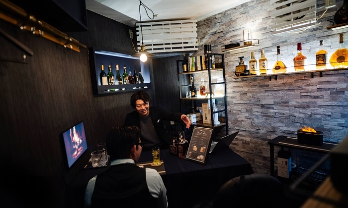 Нальют и трудоустроят - фото