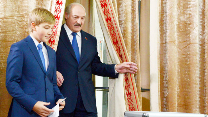 Беспроигрышная лотерея Лукашенко - фото