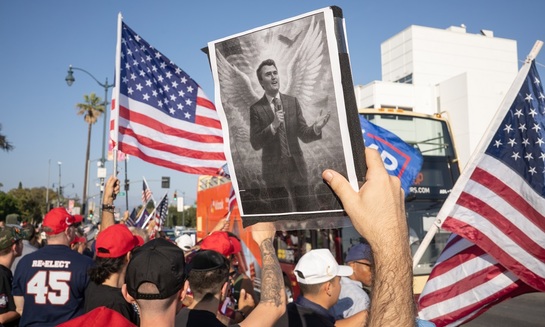 Убийство Кирка раскололо западный мир - фото