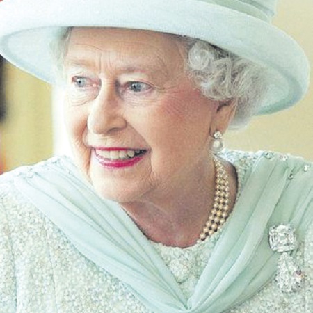 Подвеска-брошь королевы Елизаветы Второй из знаменитых алмазов