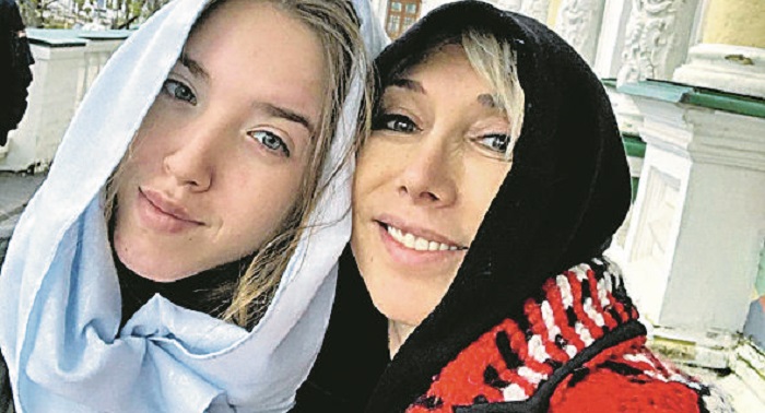 Елена Воробей с дочерью Софией